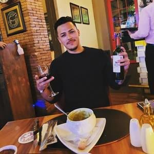 Meet your Posher, Alejandro